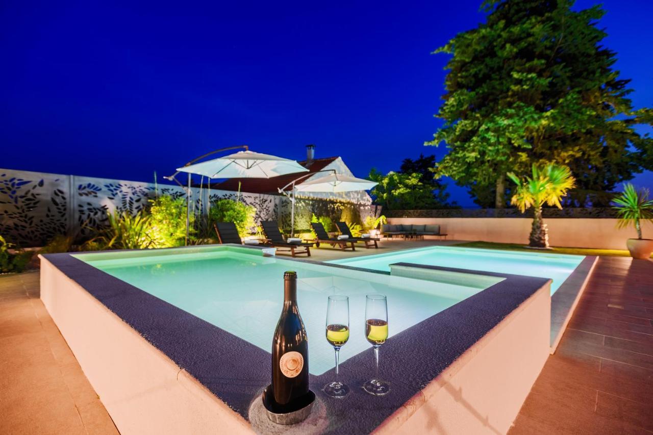 Green Residence Villa ซาดาร์ ภายนอก รูปภาพ