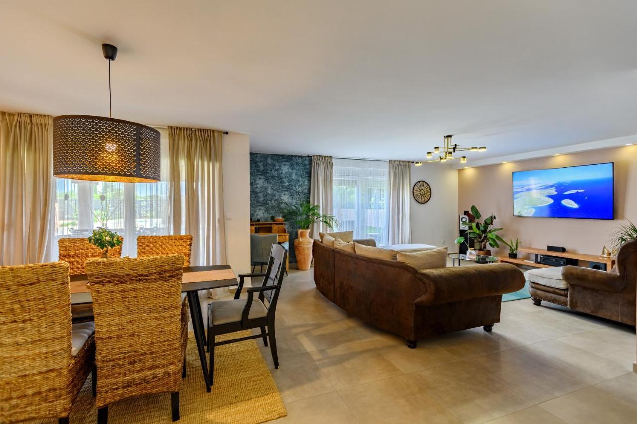 Green Residence Villa ซาดาร์ ภายนอก รูปภาพ