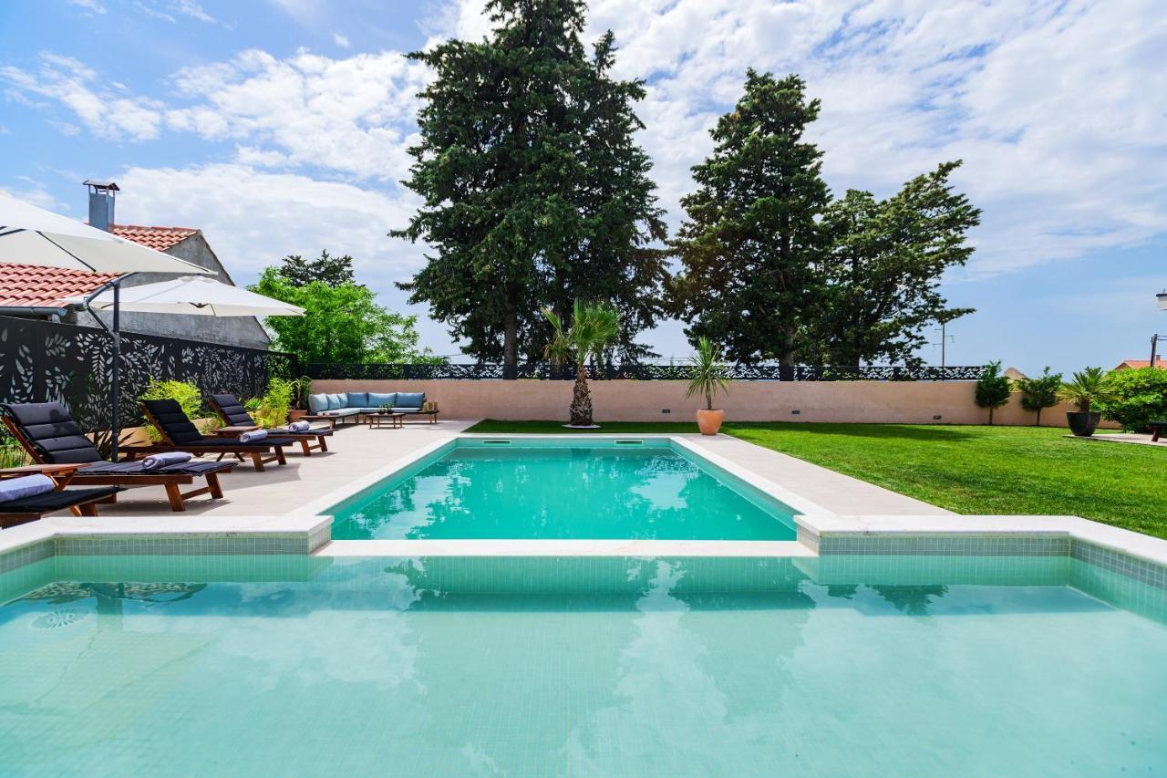 Green Residence Villa ซาดาร์ ภายนอก รูปภาพ