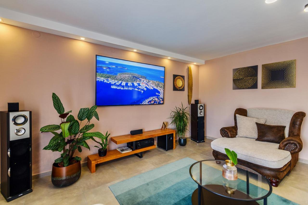 Green Residence Villa ซาดาร์ ภายนอก รูปภาพ