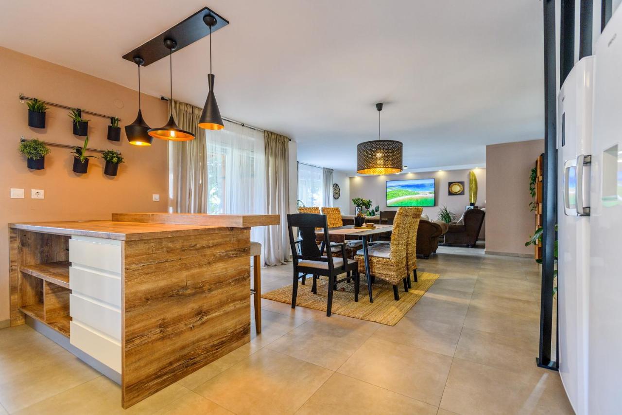 Green Residence Villa ซาดาร์ ภายนอก รูปภาพ
