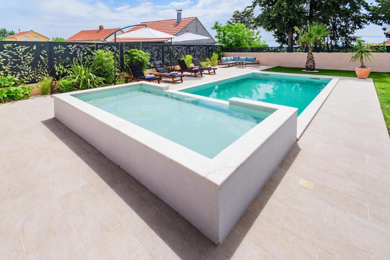Green Residence Villa ซาดาร์ ภายนอก รูปภาพ