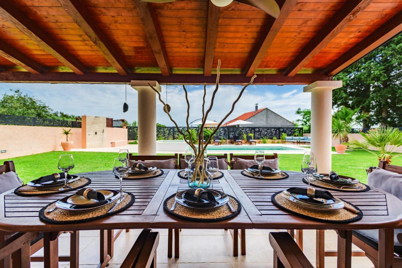 Green Residence Villa ซาดาร์ ภายนอก รูปภาพ
