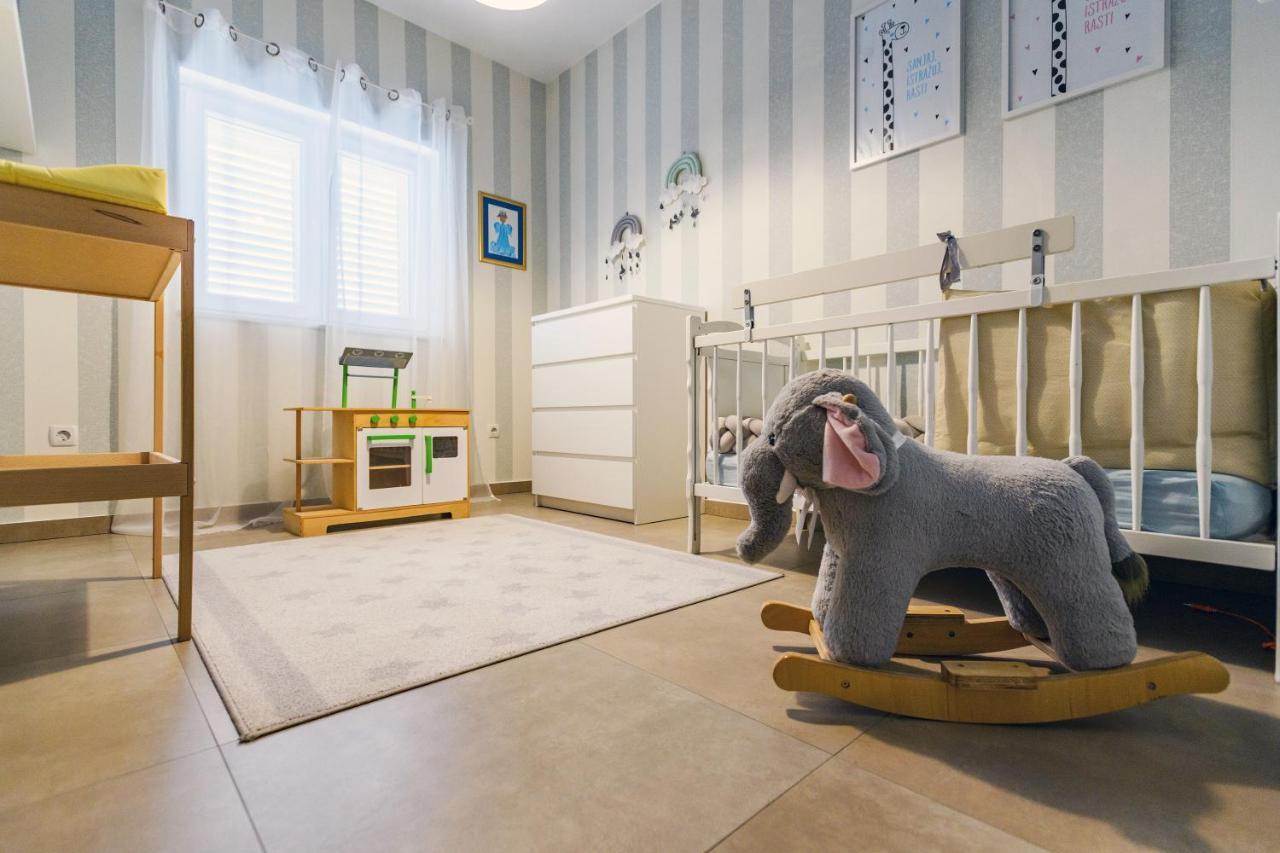 Green Residence Villa ซาดาร์ ภายนอก รูปภาพ