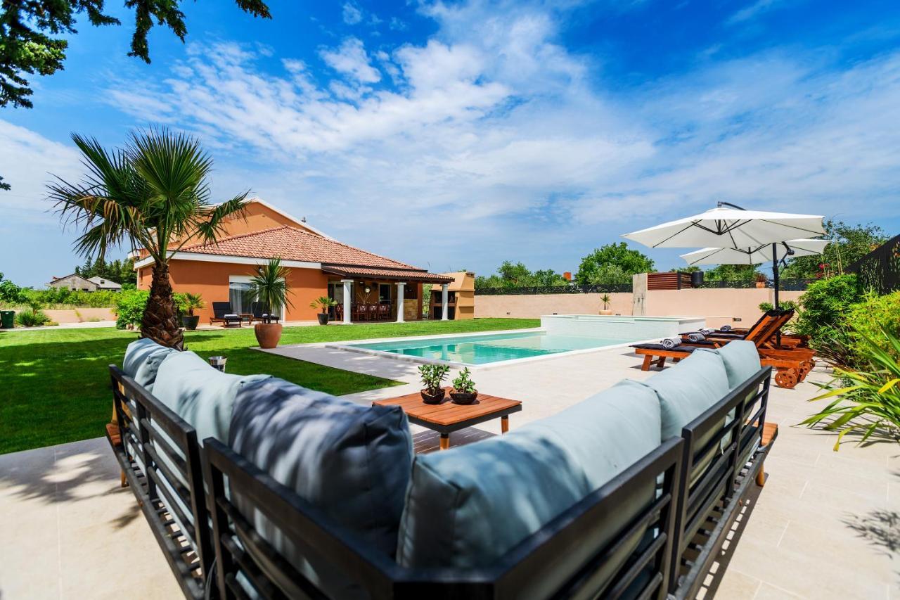 Green Residence Villa ซาดาร์ ภายนอก รูปภาพ