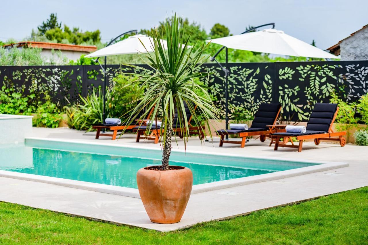 Green Residence Villa ซาดาร์ ภายนอก รูปภาพ